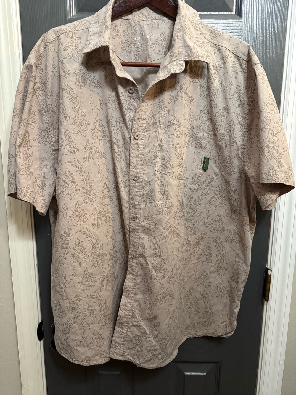 Novelty Outdoor Sun River Co Big Foot Gorpcore Button-Up Casual Camp Shirt